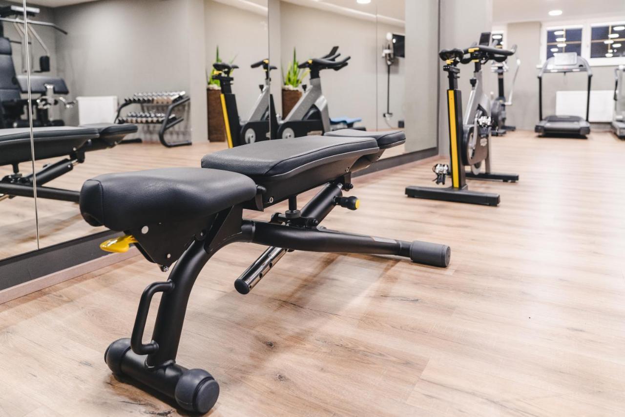 Traumhotel Alpina Superior --Yoga Und Ayurvedahotel (Adults Only) 盖洛斯 外观 照片