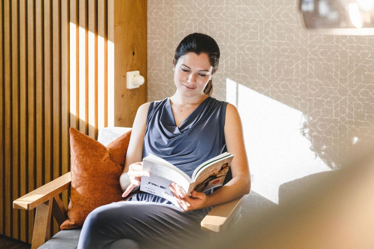 Traumhotel Alpina Superior --Yoga Und Ayurvedahotel (Adults Only) 盖洛斯 外观 照片