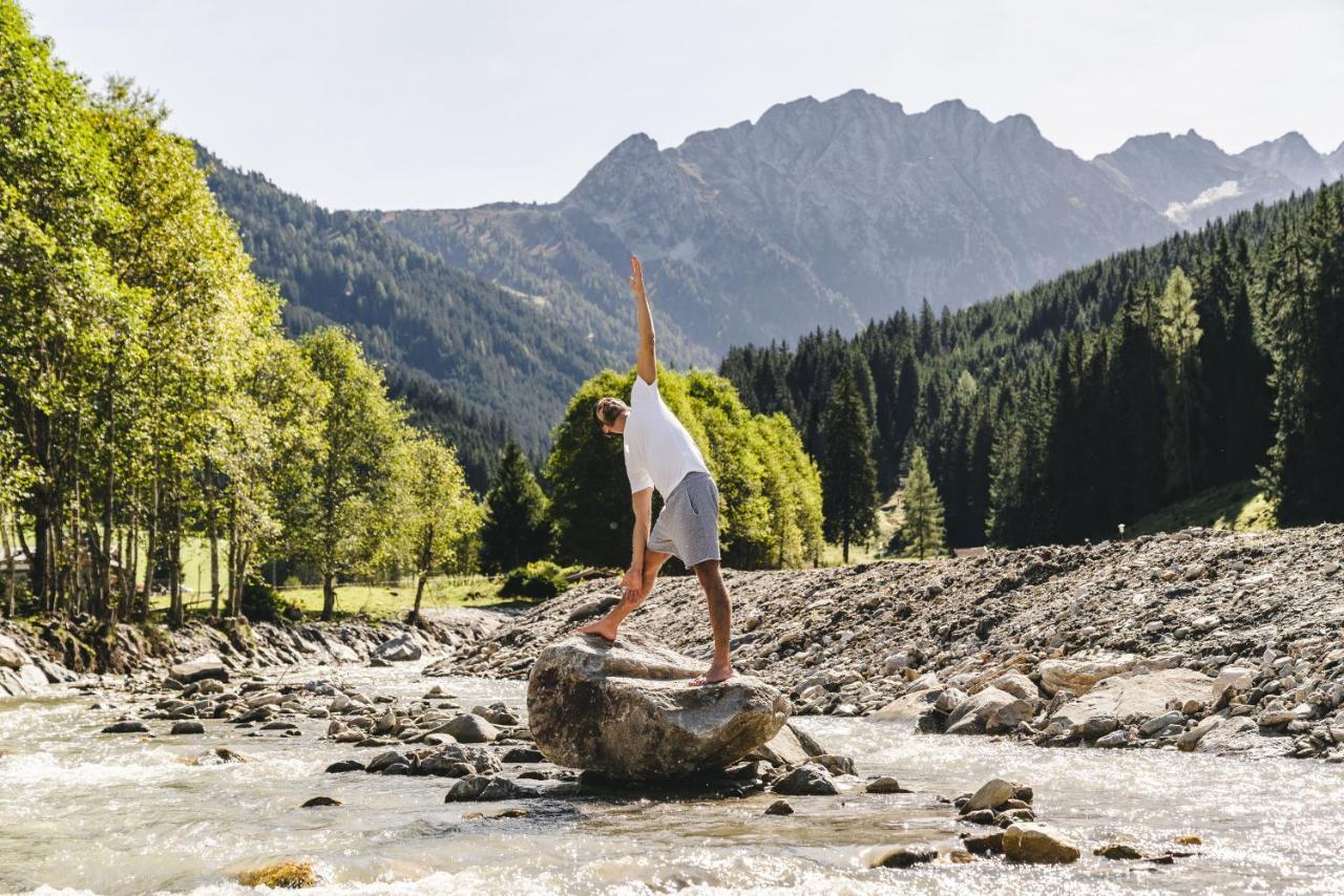 Traumhotel Alpina Superior --Yoga Und Ayurvedahotel (Adults Only) 盖洛斯 外观 照片