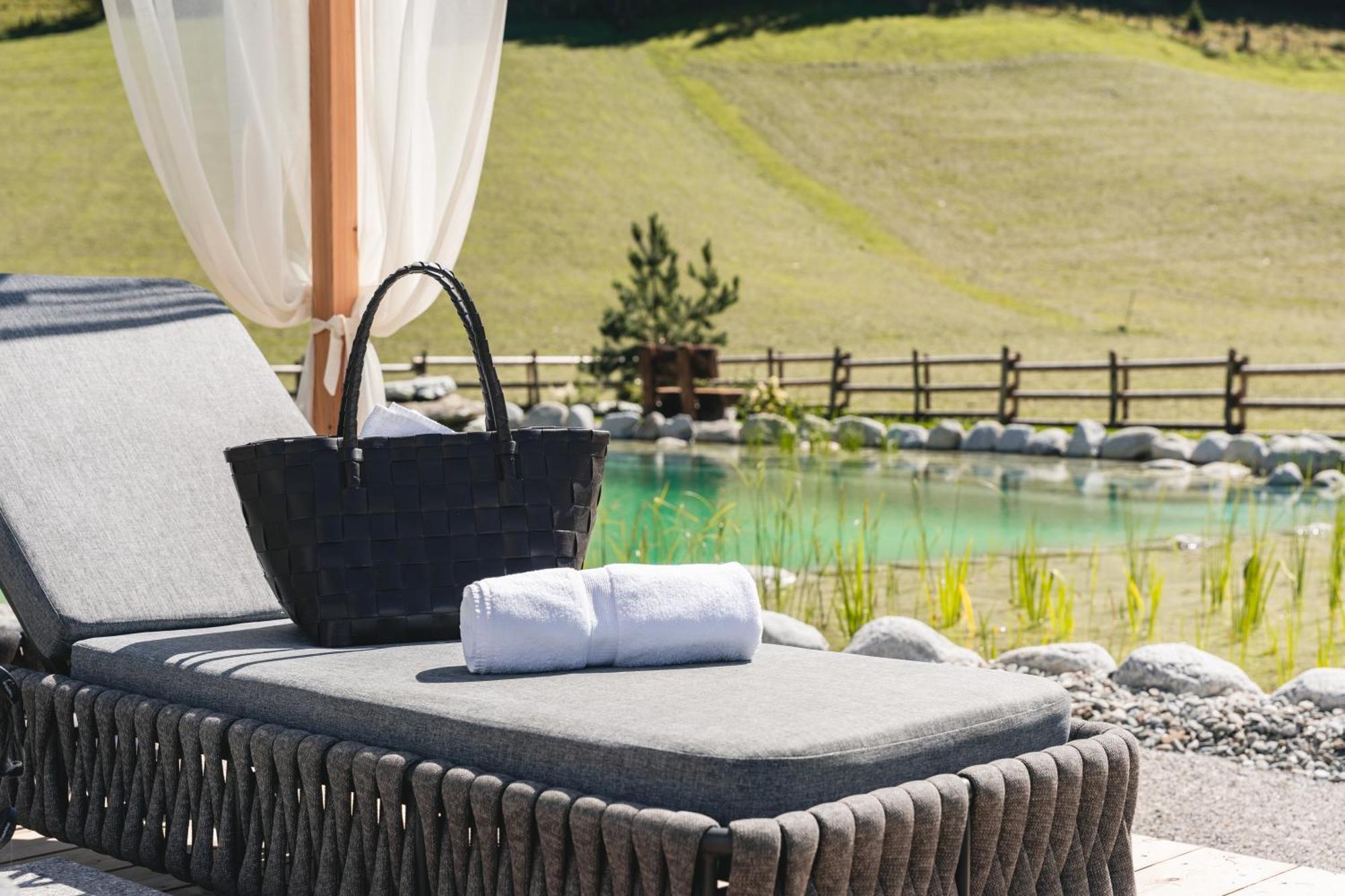 Traumhotel Alpina Superior --Yoga Und Ayurvedahotel (Adults Only) 盖洛斯 外观 照片