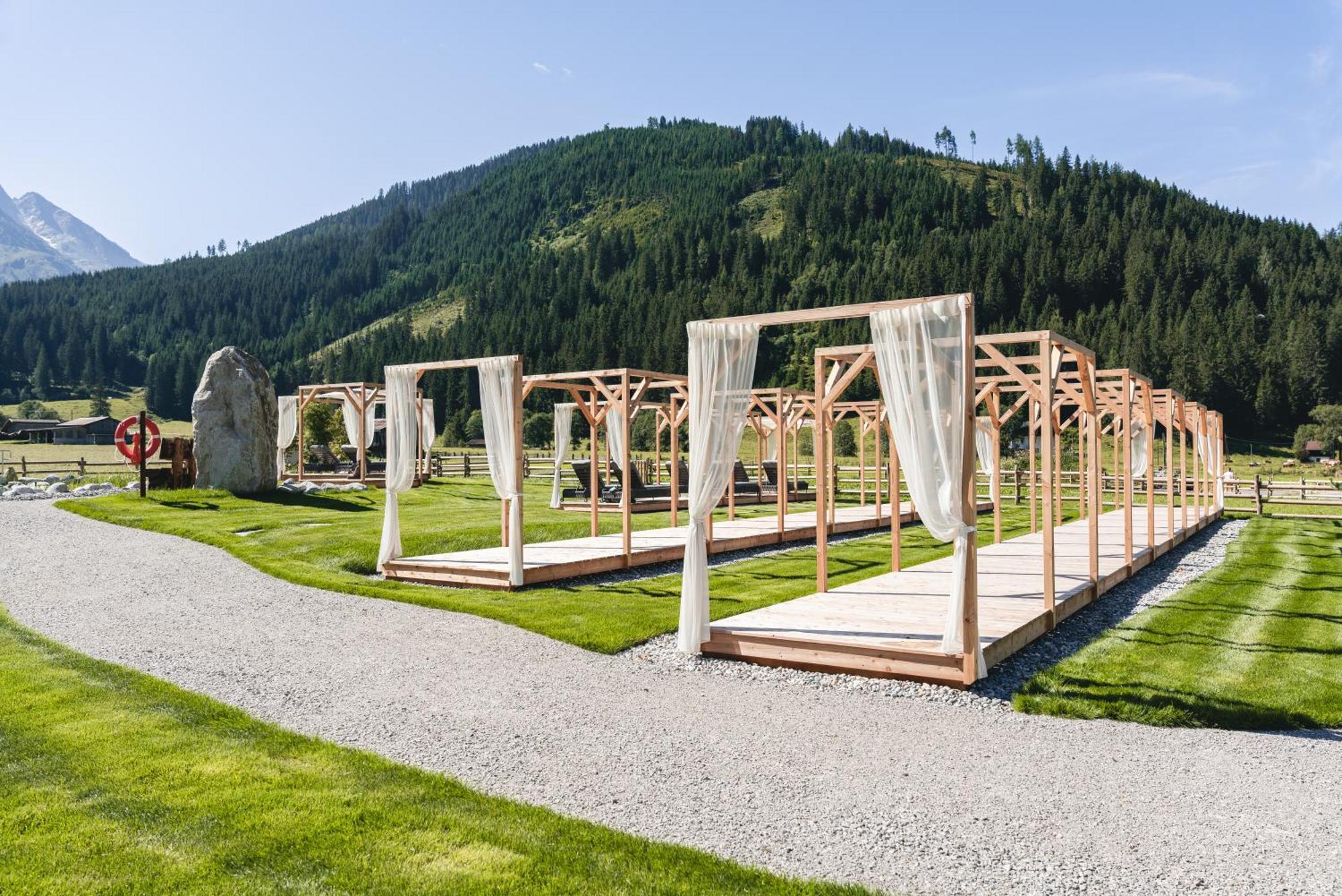 Traumhotel Alpina Superior --Yoga Und Ayurvedahotel (Adults Only) 盖洛斯 外观 照片